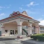Super 8 By Wyndham Tucson Downtown Conv Center