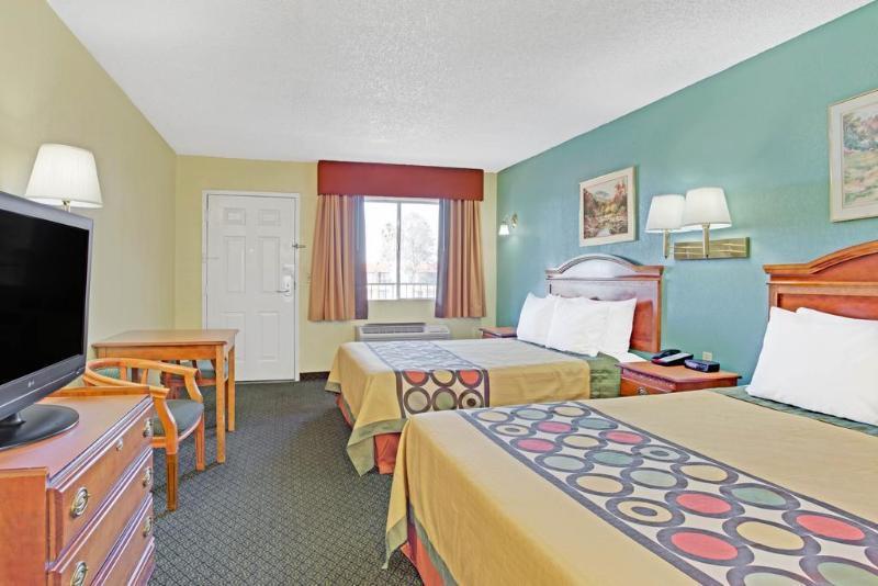 Super 8 By Wyndham Downtown Conv Center Hotel Tucson