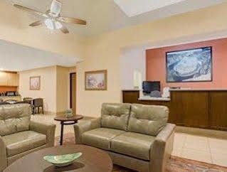 Super 8 By Wyndham Downtown Conv Center Hotel 3*